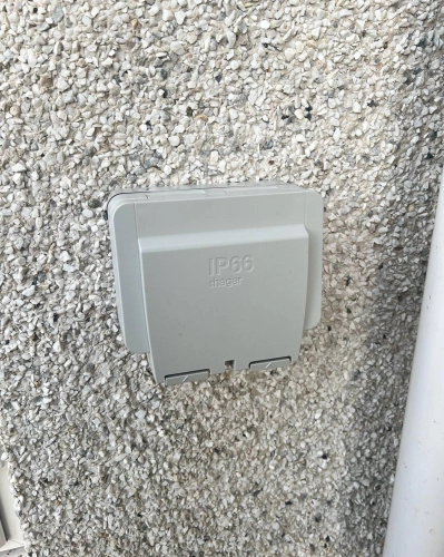 Wall Mounted Socket (image 2 of 2)